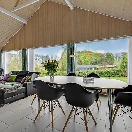 בית נופש Beautiful In With Wifi